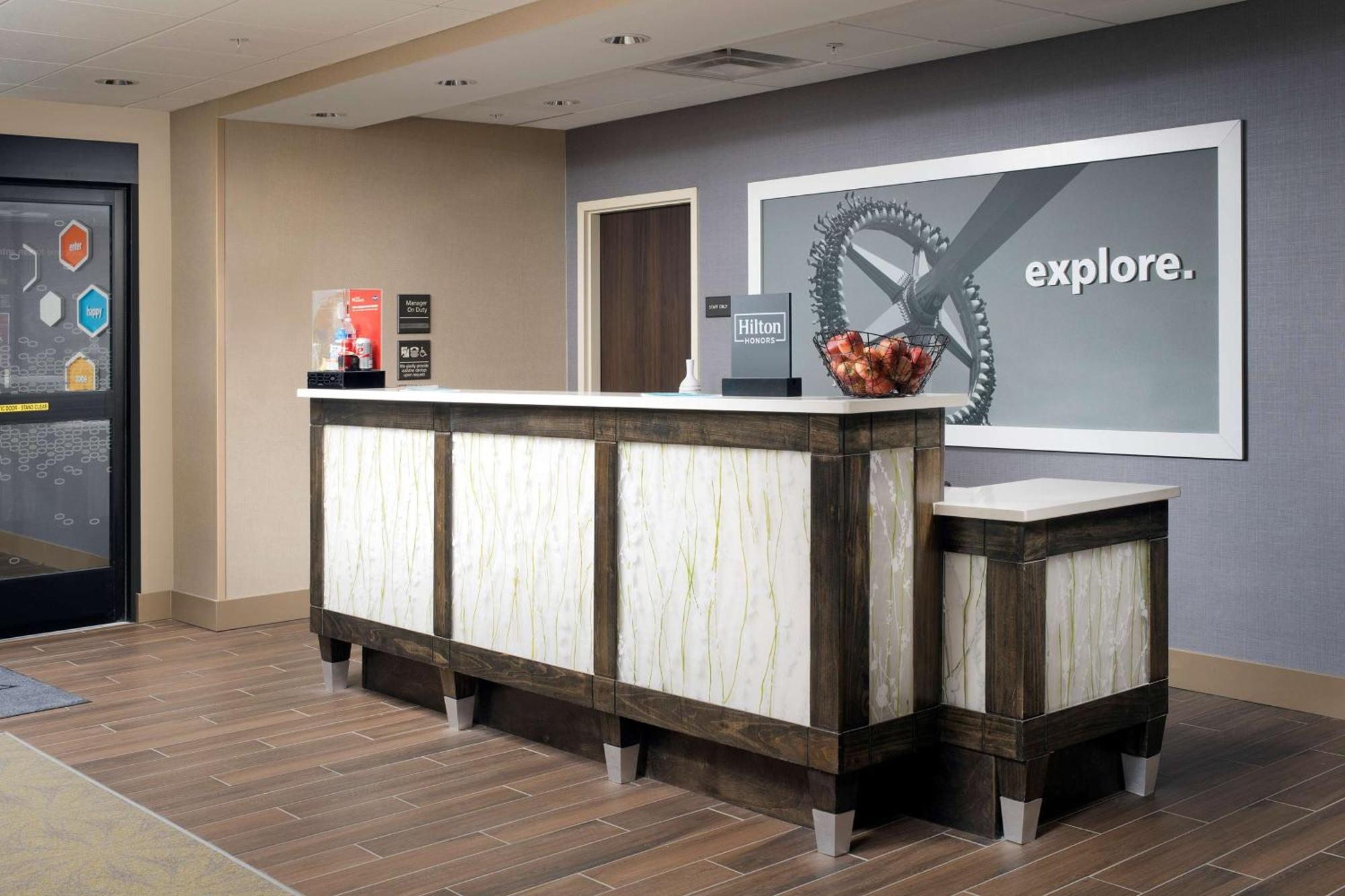 Hampton Inn & Suites San Antonio Lackland Afb Seaworld Exterior foto
